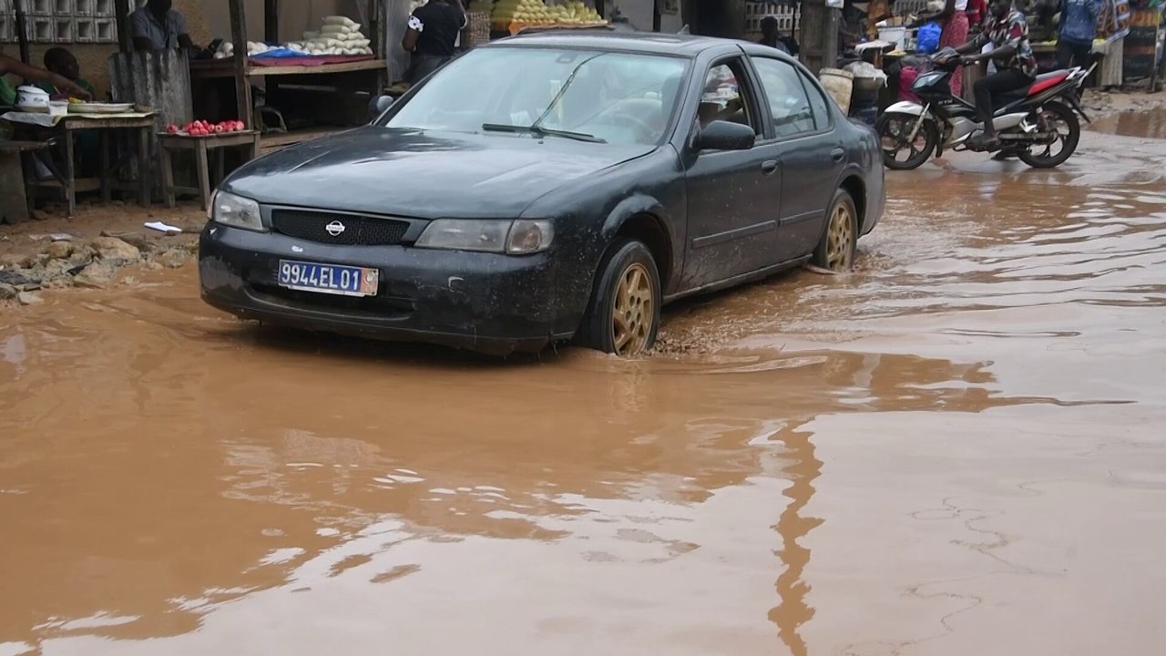 Les voies dégradées à Anonkoi-Kouté dans la commune d'Abobo causent des désagréments aux usagers