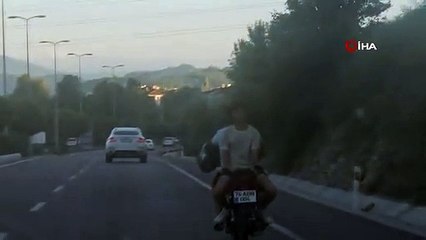 Motosiklet Üzerinde Ters Yolculuk Kamerada