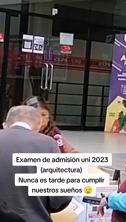 "Nunca es tarde": Adulto mayor aplaudido por buscar ingresar a la UNI