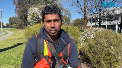 Neil Parra is walking 1000km to shed light on the plight of refugees