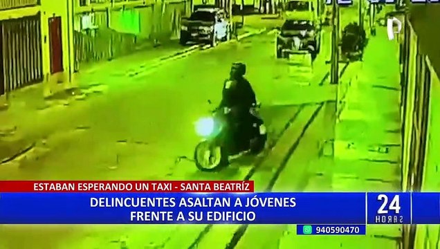 Encañonan a joven en puerta de edificio para robarle su celular en Santa Beatriz