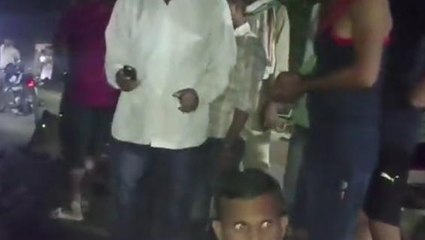 बदायूं: दो बाइकों में हुई भिड़ंत, 3 लोग घायल, मची चीख -पुकार