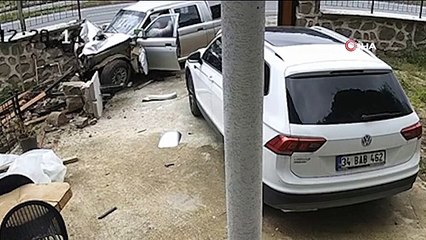 Rize'de kaza güvenlik kamerasına yansıdı