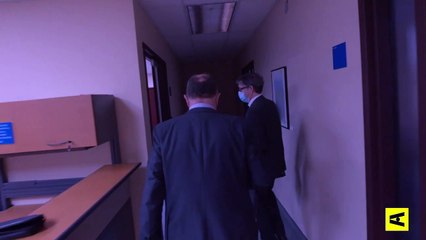 100 jours au coeur de la campagne de vaccination | movie | 2021 | Official Trailer