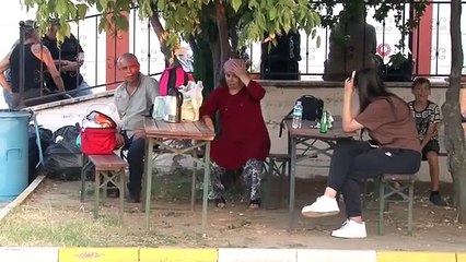 Couple d'expatriés： "Les jeunes devraient rester en Turquie et trouver un emploi en travaillant"