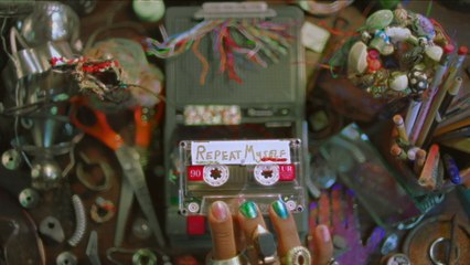 Cautious Clay - Repeat Myself (Visualizer)