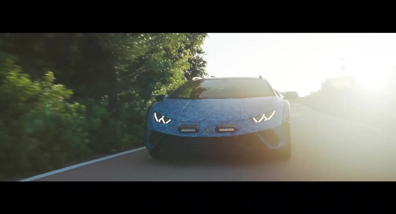 Lamborghini entschlüsselt das Geheimnis der Farbe Blau mit dem Huracán Sterrato Opera Unica