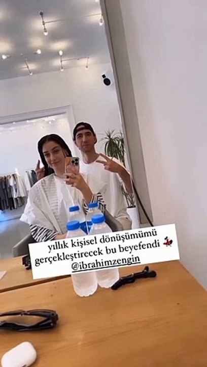 hazal_kaya_viral_video_at_salon