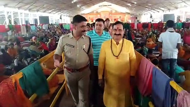 आस्था का उमड़ा सैलाब, तीन लाख से ज्यादा श्रद्धालु पहुंचे