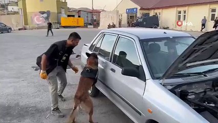 Yüksekova'da araç koltuğunda 16 kilo metamfetamin ele geçirildi