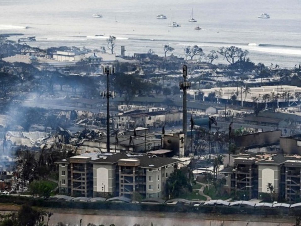 Brände wüten auf Maui: Historische Stadt zerstört