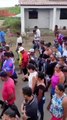 Velório de jogador Deon leva multidão às ruas de povoado na Bahia; veja