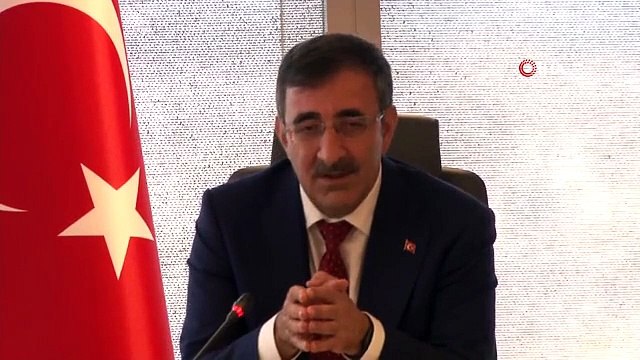 Cumhurbaşkanı Yardımcısı Cevdet Yılmaz: Bir taraftan enflasyonla mücadele edeceğiz, bir taraftan da kalkınmış bir ülke haline gelmek için...