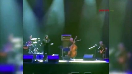 Yahudi sanatçı Yasmin Levy'den sahnede alkışlanacak hareket! Sela okunduğu sırada...