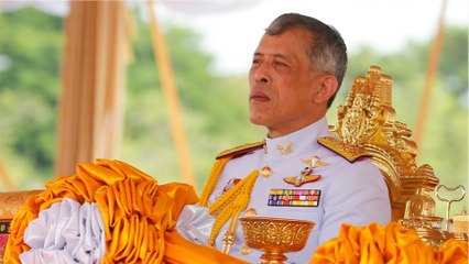 GALA VIDEO – Roi de Thaïlande : son fils répudié rencontre une personnalité très symbolique