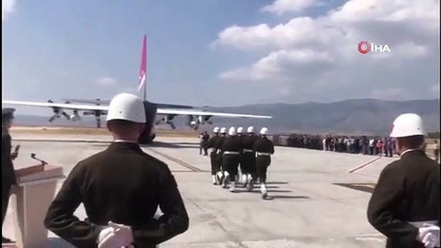 Şehit Uzman Çavuş Kemal Özek'in naaşı Denizli'ye ulaştı