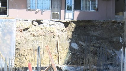 Küçükçekmece'de 7 katlı bina tahliye edildi