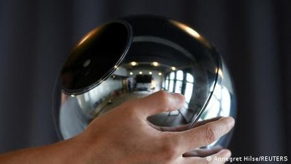 Eyeball-scanning to tell AI from human