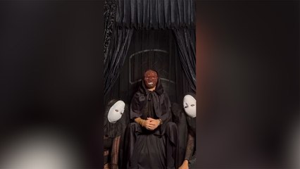 Taksim’de dolar alıp görüntü çeken grup üyesi röportaj verdi: İnsanların gizli duyguları, sadece tanınmadıkları ortamda çıkıyor