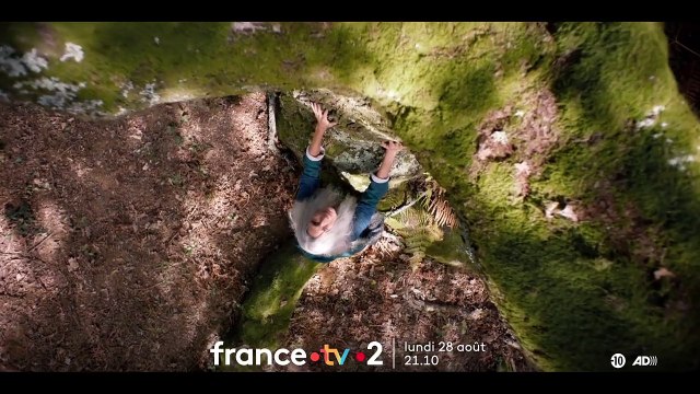 Filles du feu - saison 1 Bande-annonce VF