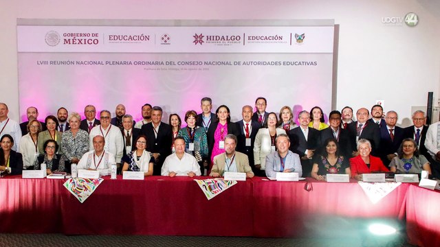Secretarios de Educación aprueban distribución de libros; Jalisco mantiene negativa