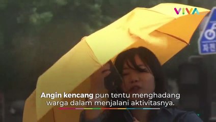 Warga Korsel 'Digoyang-goyang' Amukan Topan Khanun