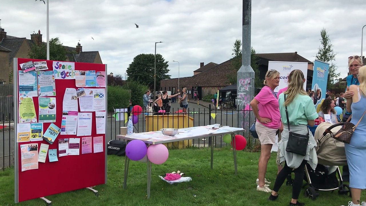 Hundreds attend Broomhouse Street Party