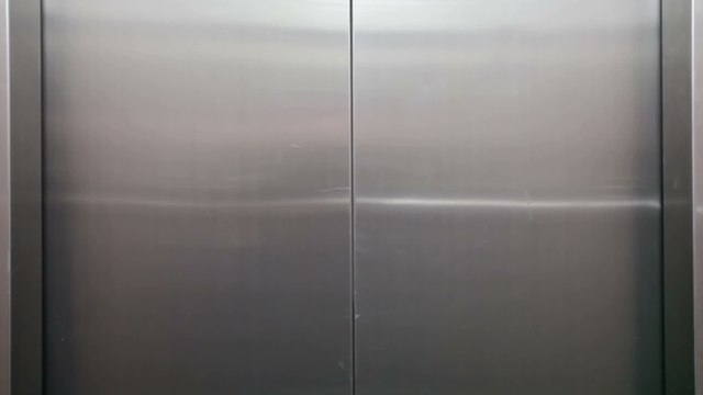 Île-de-France : attention aux vols de cartes SIM dans les ascenseurs