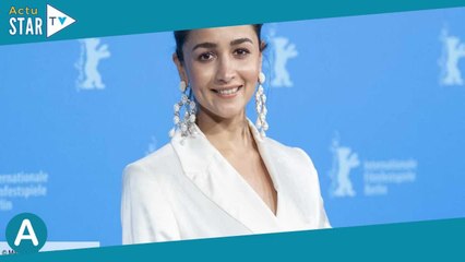 Agent Stone Netflix  qui est Alia Bhatt, qui incarne Keya au côté de Gal Gadot