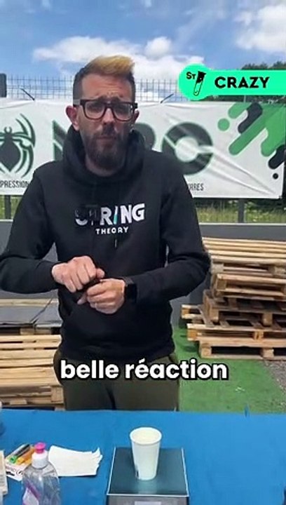 Tu connais le dentifrice d’éléphant ? On l’a testé dans un volcan imprimé en 3D !  @co_ben_