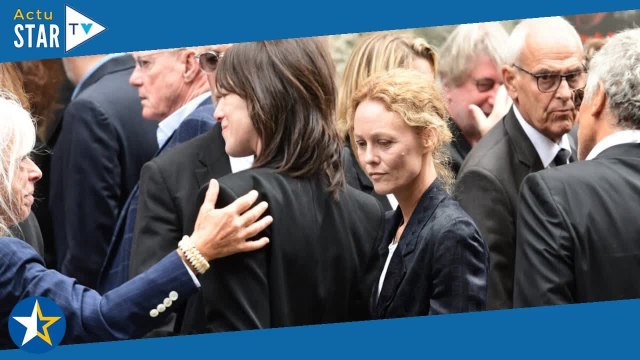 PHOTOS Charlotte Gainsbourg jalouse de Vanessa Paradis Un vieux souvenir totalement effacé