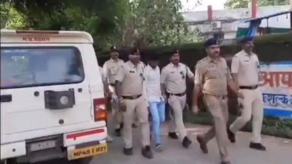 नरसिंहपुर: फायरिंग करने का मामला, आरोपी का पुलिस ने निकाला जुलूस