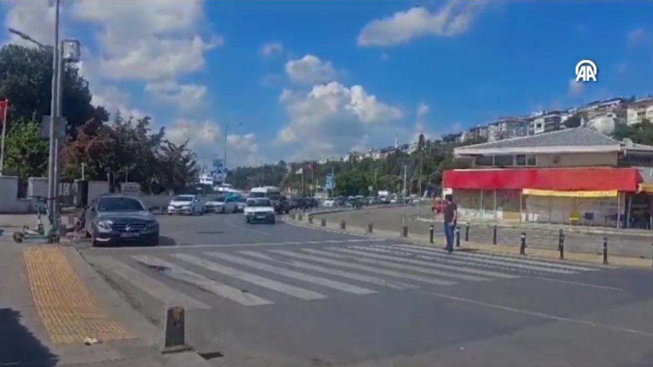 Üsküdar’da sürücülere yönelik ”yaya geçidi” denetimi