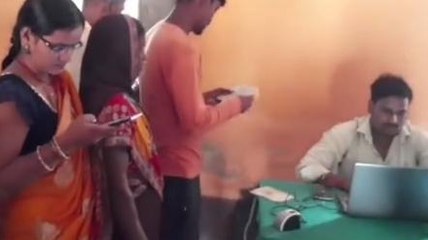 बक्सर: जिला प्रशासन के पहल पर महादलित टोला में रोजगार मेला का हुआ आयोजन