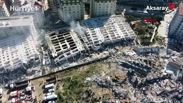 Depremde yıkılan Rönesans Rezidans'ta kalan kızı ve torunundan 6 aydır haber alamıyor