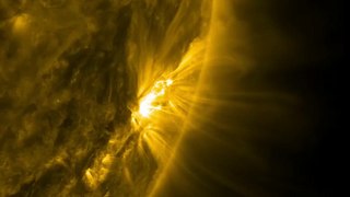 NASA's SDO Watches Magnetic Arches Tower Over Sun's Surface