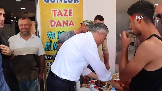 Le ministre de l'Intérieur Yerlikaya était invité à la table des citoyens à Hatay