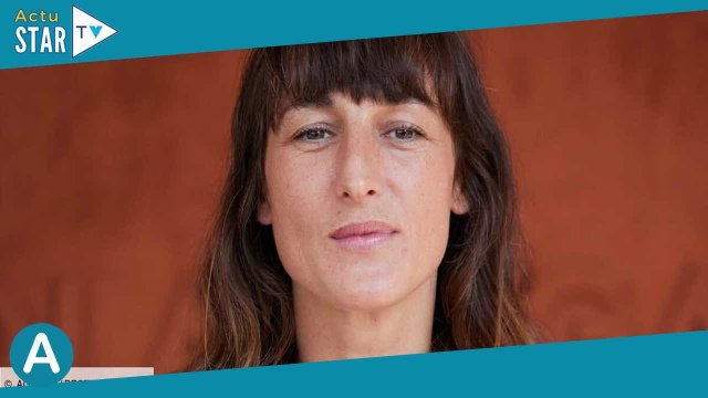 « Une musique immonde » Juliette Armanet « dégoûtée » par Les lacs du Connemara de Michel Sardou