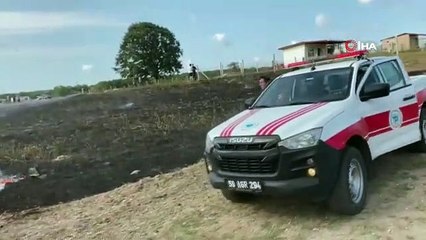 Tekirdağ'ın Kapaklı ilçesinde çıkan yangın çayırlık alanını küle çevirdi
