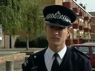 The Bill S12E02 Second Sense