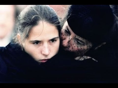 Mazarine Pingeot : la vie dans la honte avec sa mère, Anne Pingeot