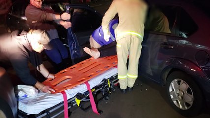 Forte colisão frontal deixa vítimas no bairro Floresta