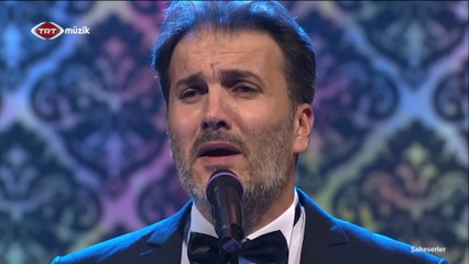 Gürsoy Dinçer  / Kalbim kanıyor durmadan en tatlı çağında