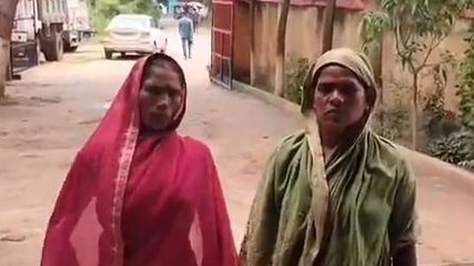 बांका: धरमपुर गांव में दो घर गिरकर हुए ध्वस्त, मुआवजे के लिए दर-दर भटक रहे पीड़ित