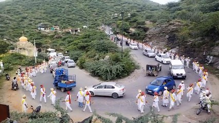 Kanwar Yatra:  अजमेर में नाचते-गाते निकले कांवडि़ए, गूंज रहे जयकारे...