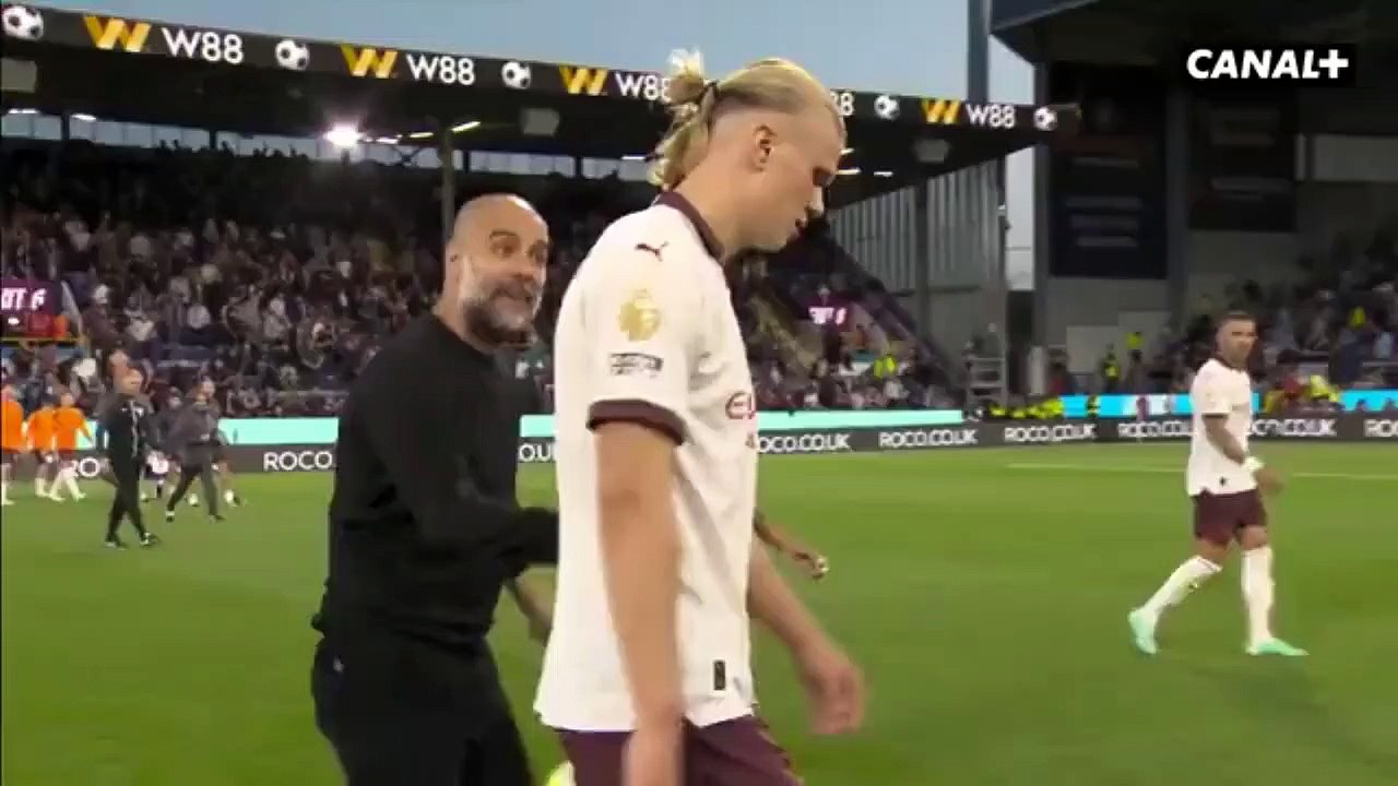 Pep Guardiola embrouille Haaland et un caméraman, la séquence amuse