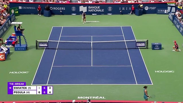 ‘Cotton Eye Joe’ interrupts crucial tie-break point at Canadian Open