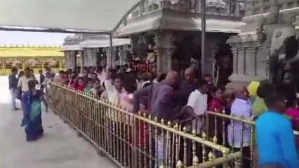 యాదాద్రి: భక్తులతో కిటకిటలాడుతున్న శ్రీలక్ష్మీనరసింహస్వామి ఆలయం