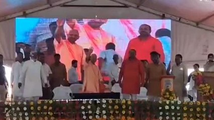 गोरखपुर: सीएम योगी आदित्यनाथ ने वेयरहाउस का किया उद्घाटन, देखें वीडियो