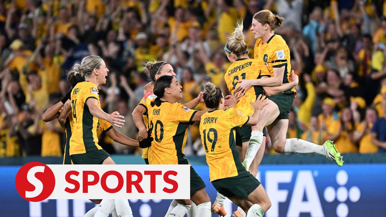 Aussie fans celebrate their historic win in Women’s World Cup quarterfinals